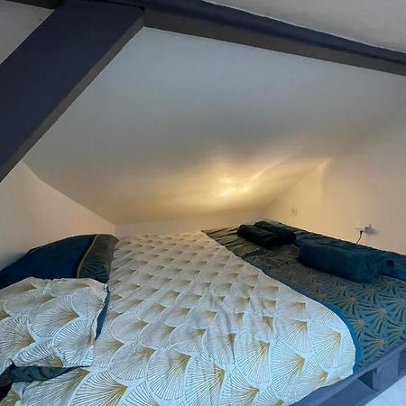 ポントワーズLe Cinq Sens, Studio Proche De La Gareアパートメント エクステリア 写真